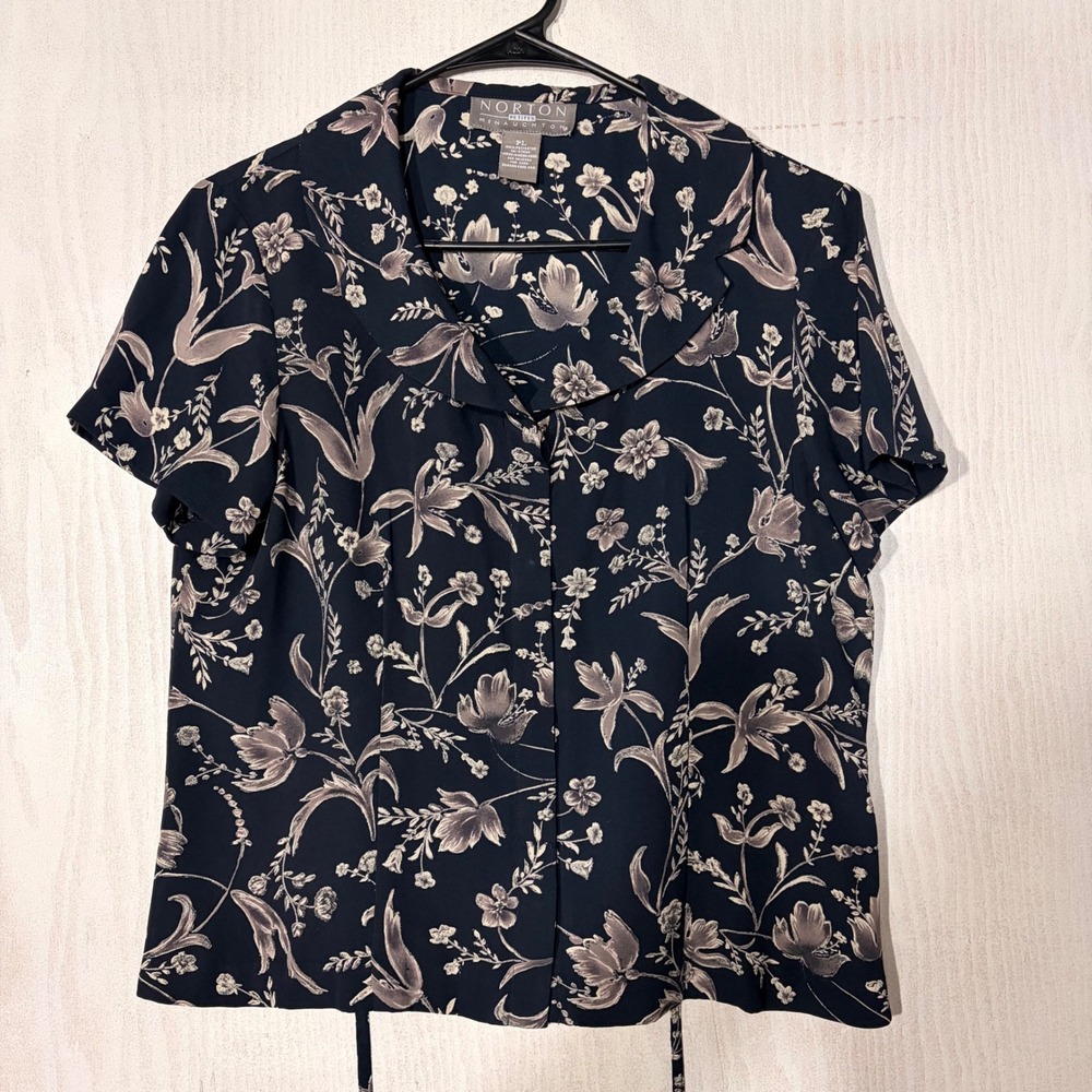 Norton McNaughton Blouse Women PL Navy Floral Short Sleeve Tie Back